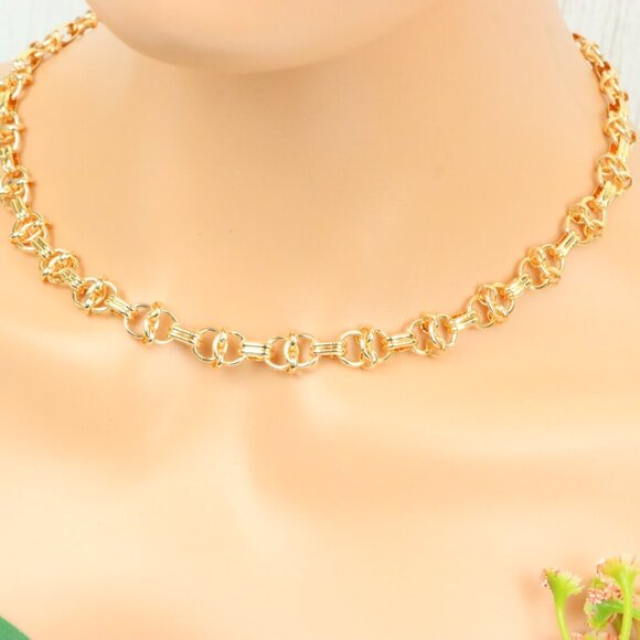 "Minimalist & Elegant Necklace Chain – Perfect for Women & Girls | UNVRC1657 - Picture 1 of 10